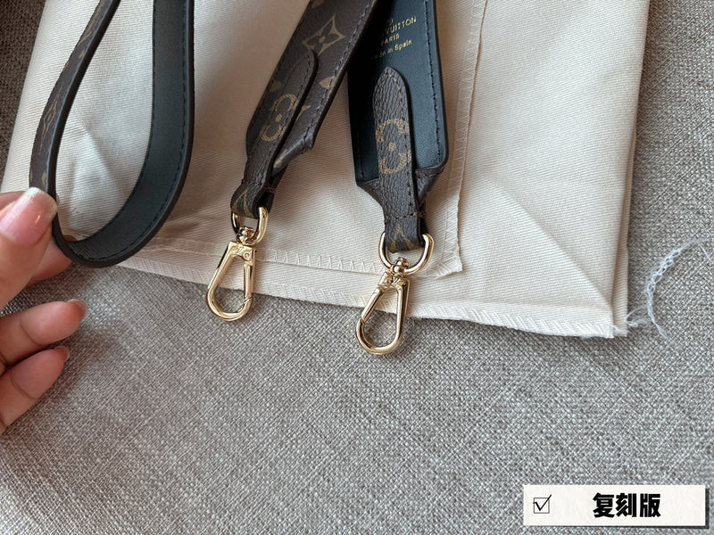 LO - LV Bags - 15079