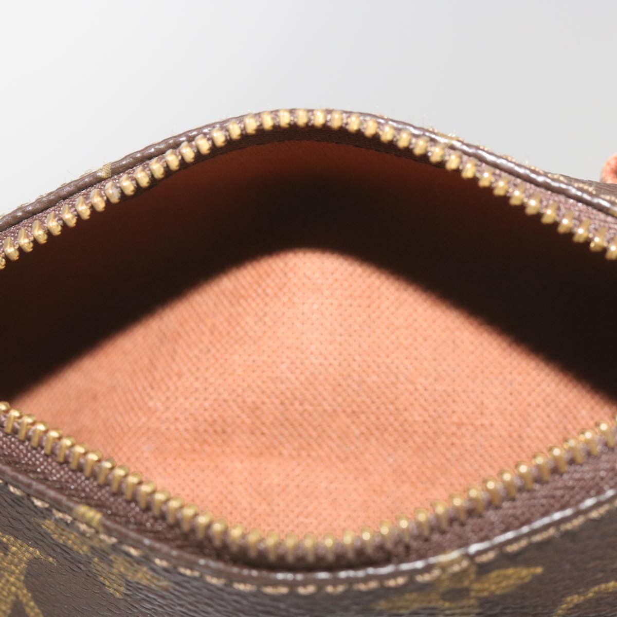 LO-LV bags 1052
