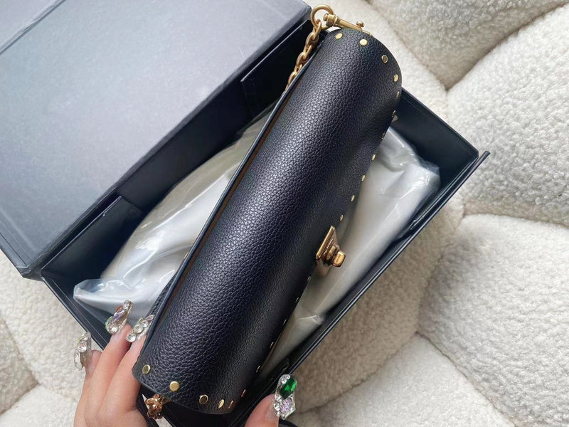 LO - CCH Bags - 180