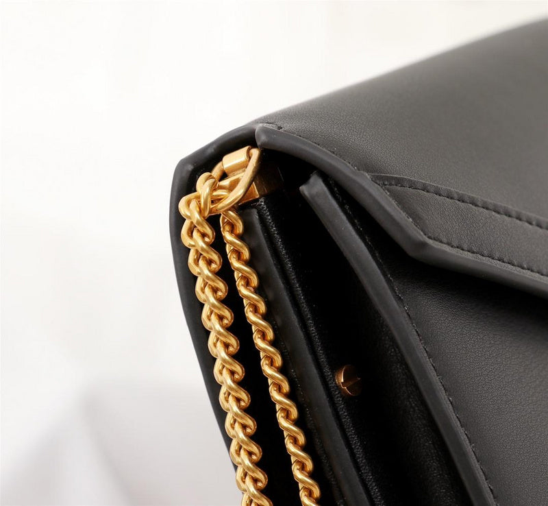 BB - YSL Bag - 2828