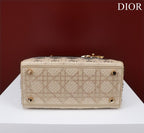 Lusso Official - DYOR FASHION BAGS - 2017