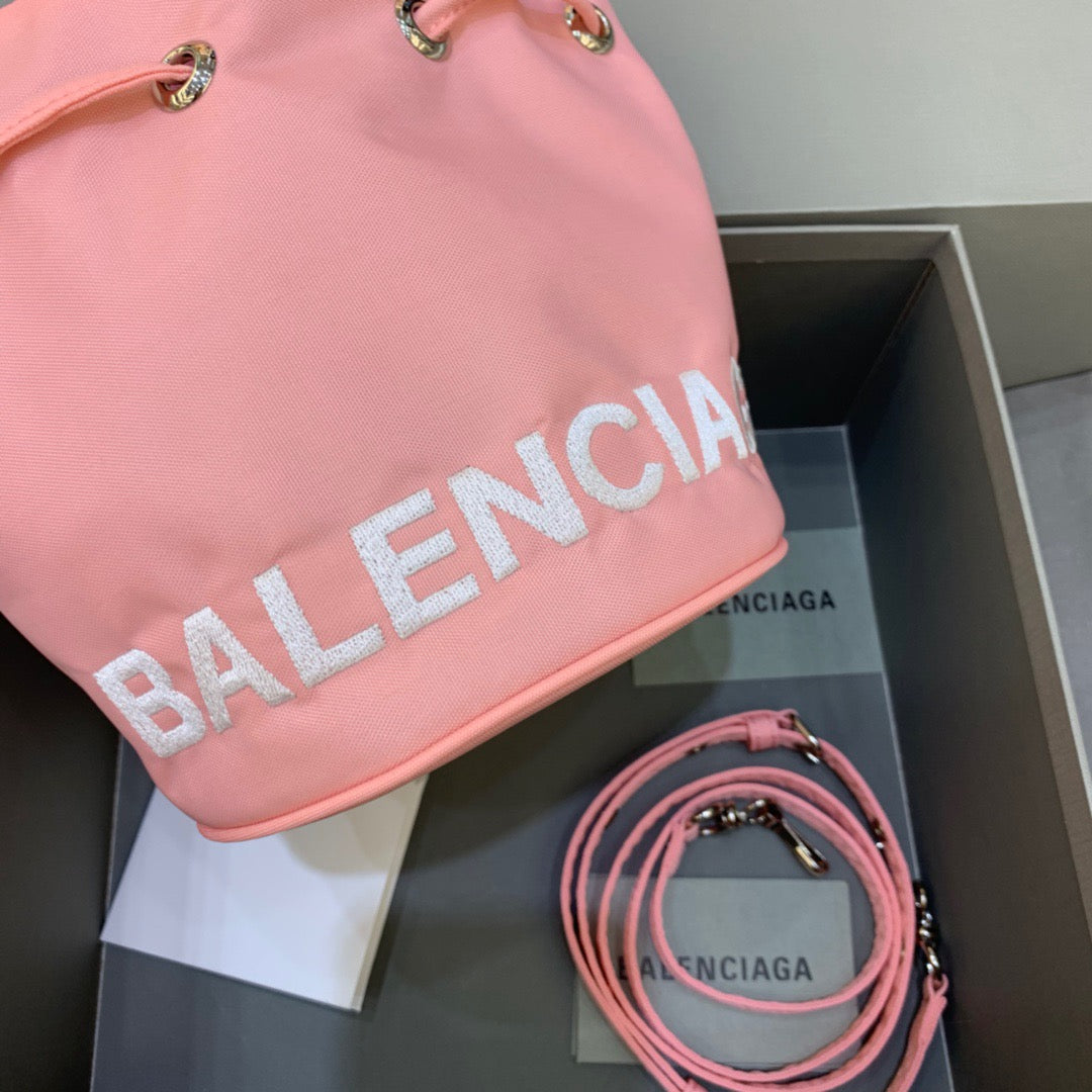 BLN-Ciaga Le Cagole Medium Bucket Bag In Light Pink, For Women,  Bags 11.8in/30LO