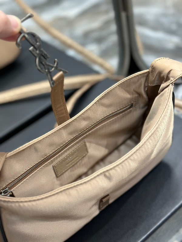 BB - YSL Bag - 1924