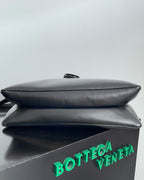 BV Liberta Crossbody Bag Buckle 30cm Black Cowhide