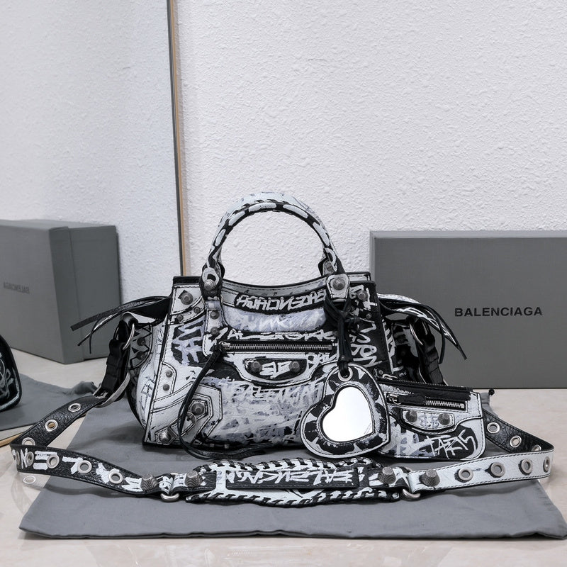 LO BAGS - BGA BAGS - 335