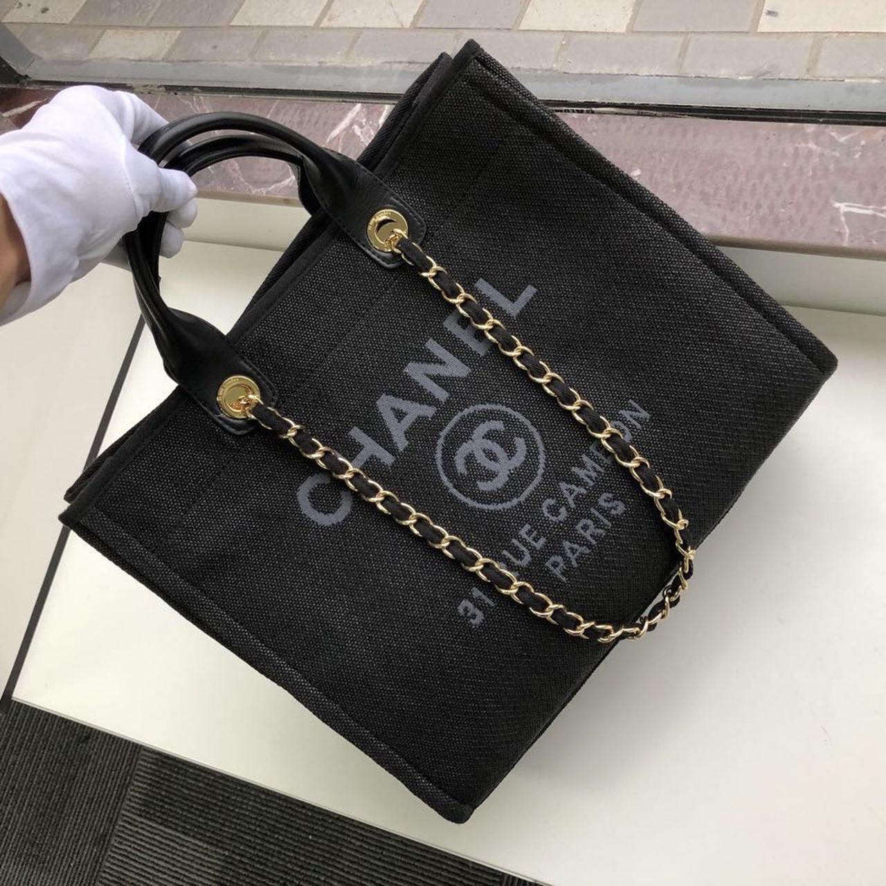 CHL -  Deauville Tote 38LO Black/Grey For Women A66941