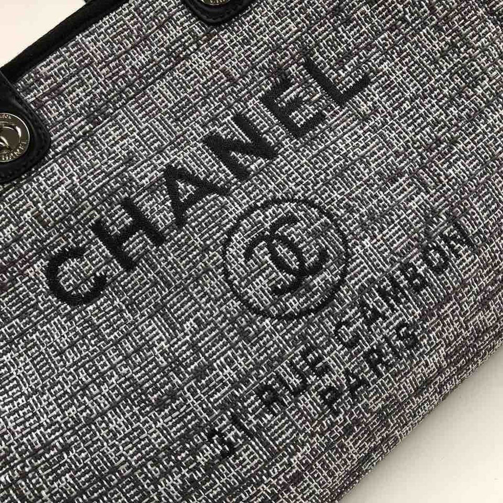 CHL -  Deauville Tote Raffia Canvas Bag Black/White For Women 14.9in/38LO