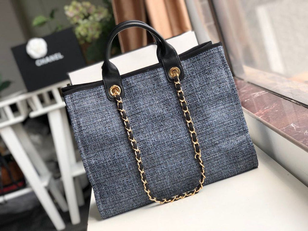 CHL -  Deauville Tote 38LO Blue/Black For Women A66941