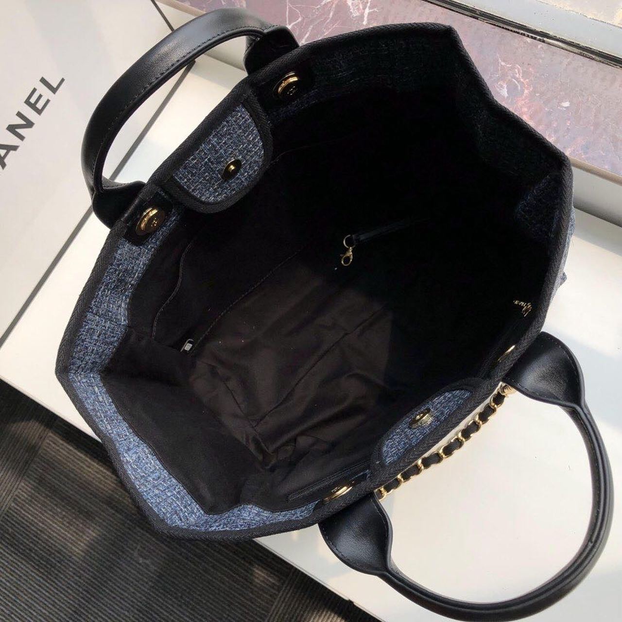 CHL -  Deauville Tote 38LO Blue/Black For Women A66941