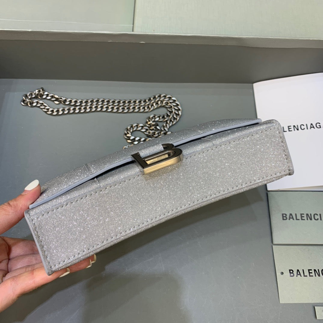 BLN-Ciaga Hourglass Wallet On Chain in Grey, For Women,  Bags 7.6in/19LO 6560502102G1501