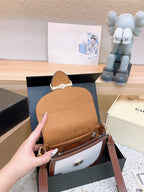 LO - CCH Bags - 008