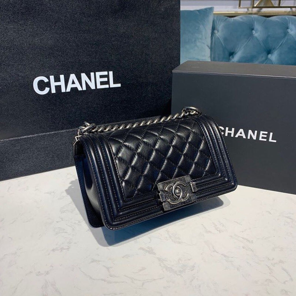 CHL - Small Boy Handbag SilLusso Official - Hardware Black For Women Bags, Shoulder And Crossbody Bags 7.8in/20LO A67085
