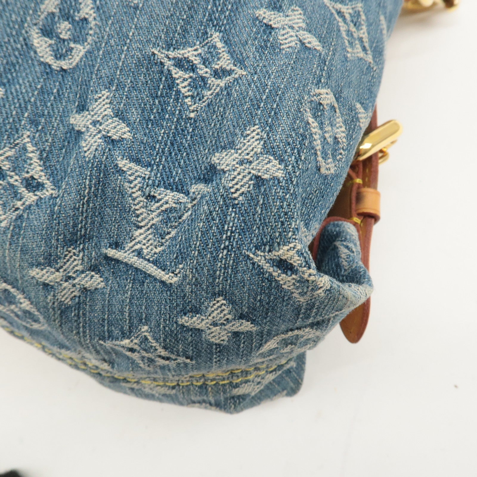 LO-LV bags 4048
