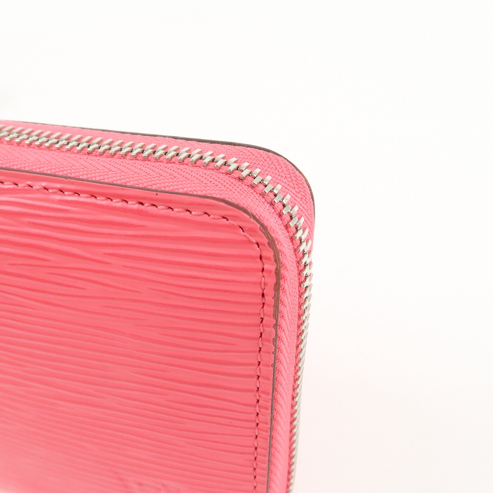 LO-LV bags 4074