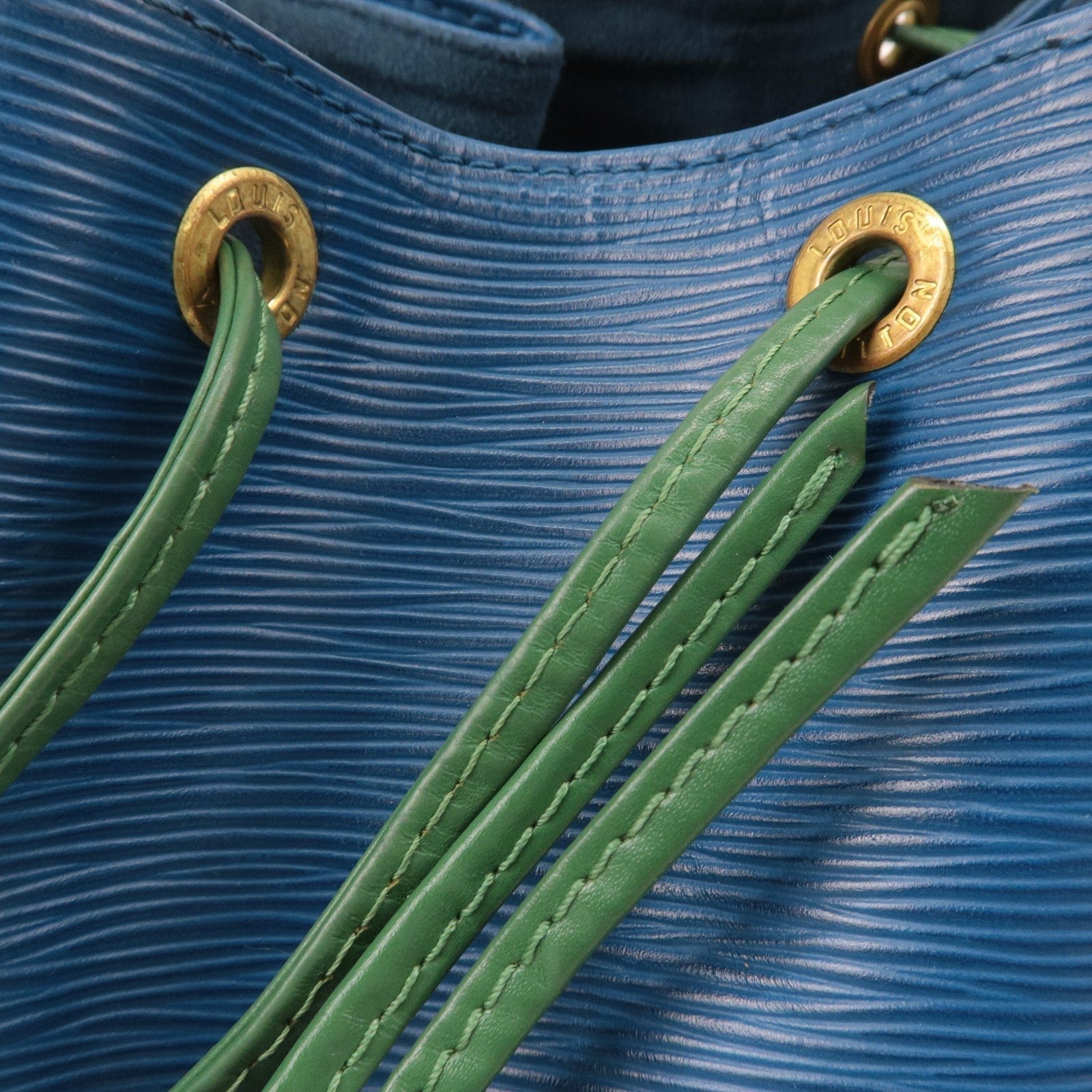 LO-LV bags 2427