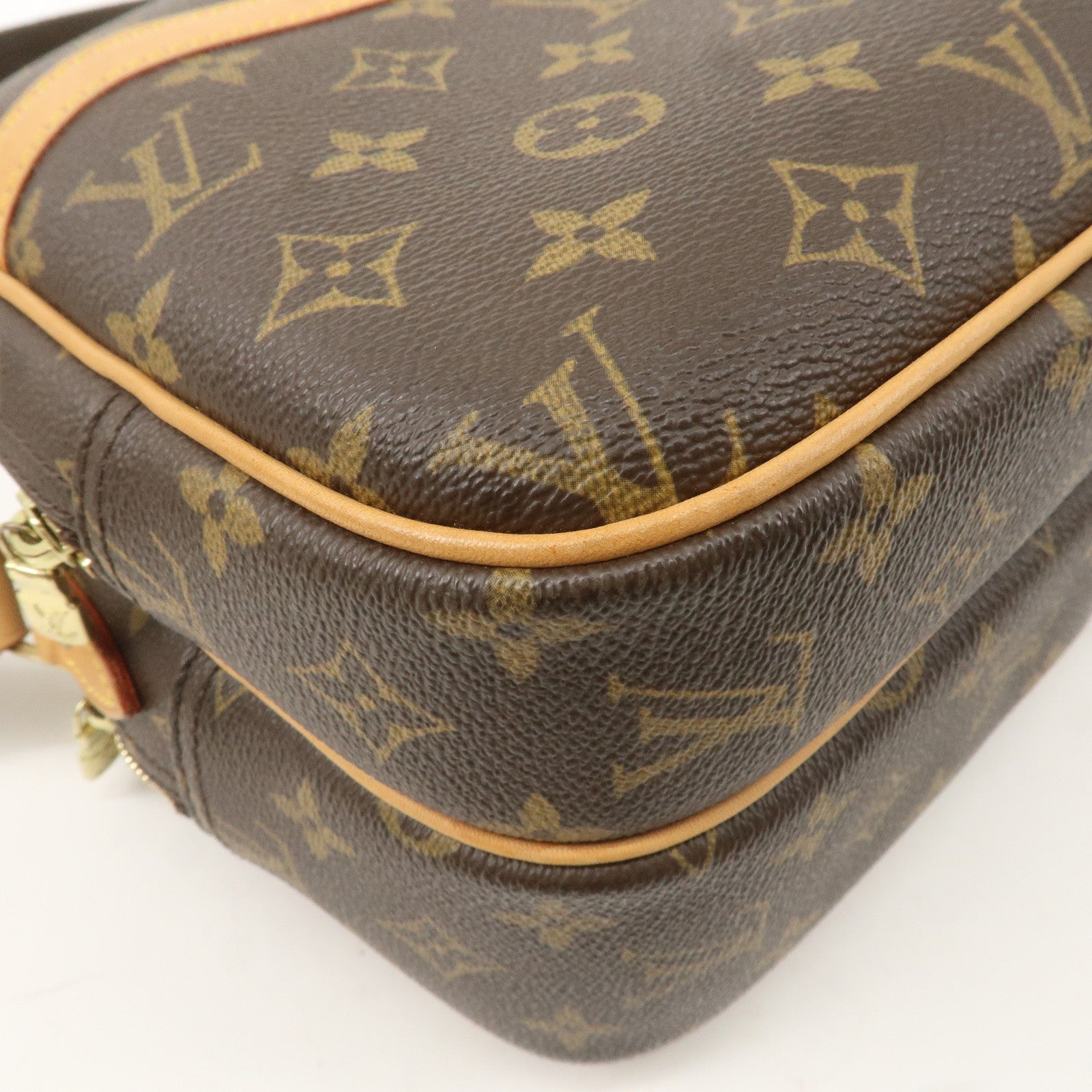 LO-LV bags 3504