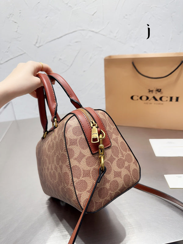 LO - CCH Bags - 390