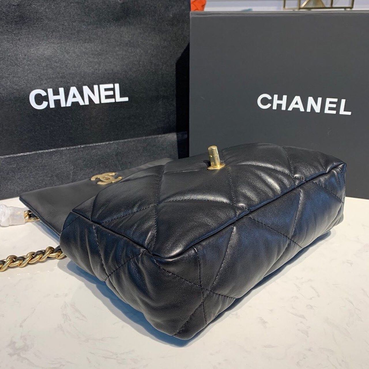 CHL -  19 HandBag Black For Women 11.8in/30LO