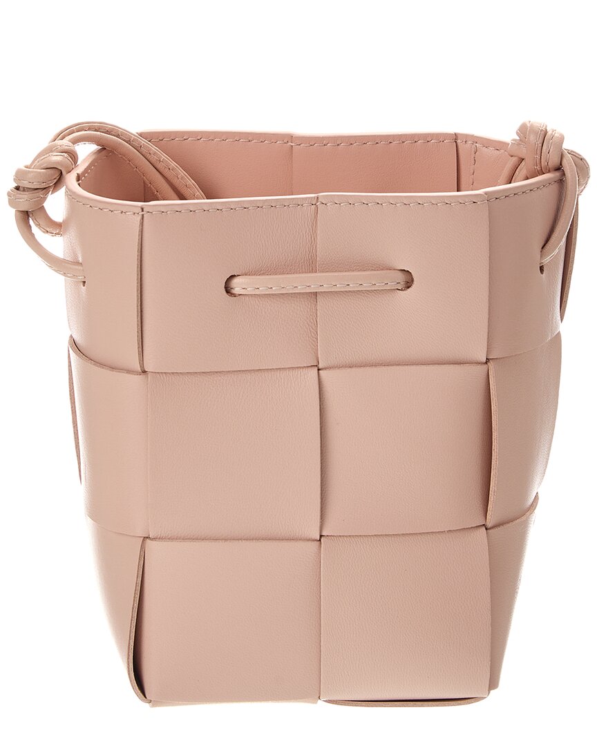 B V  - Cassette Mini Intrecciato Bucket Bag