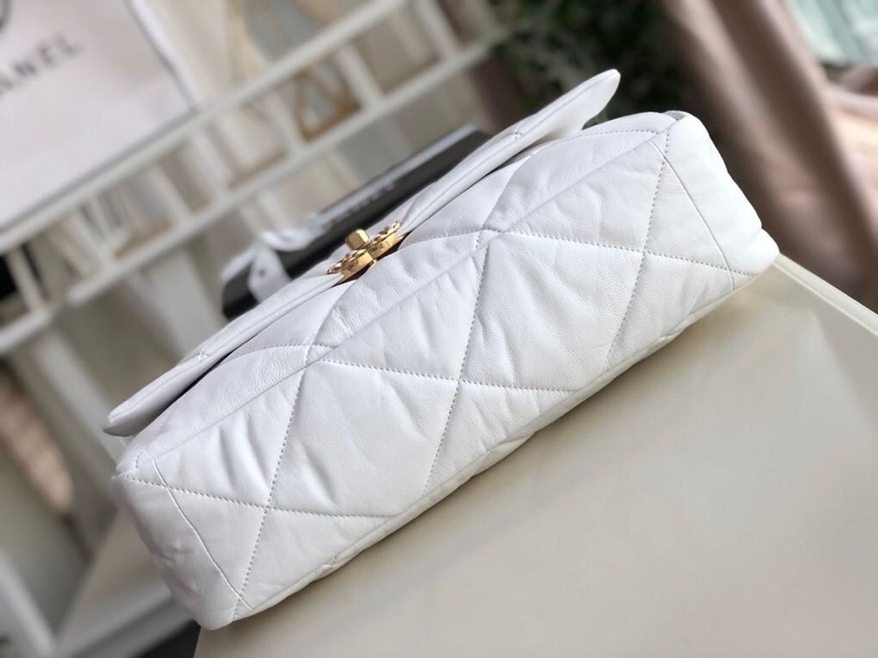 CHL -  19 Maxi HandBag White For Women Bags, Shoulder And Crossbody Bags 14in/36LO AS1162