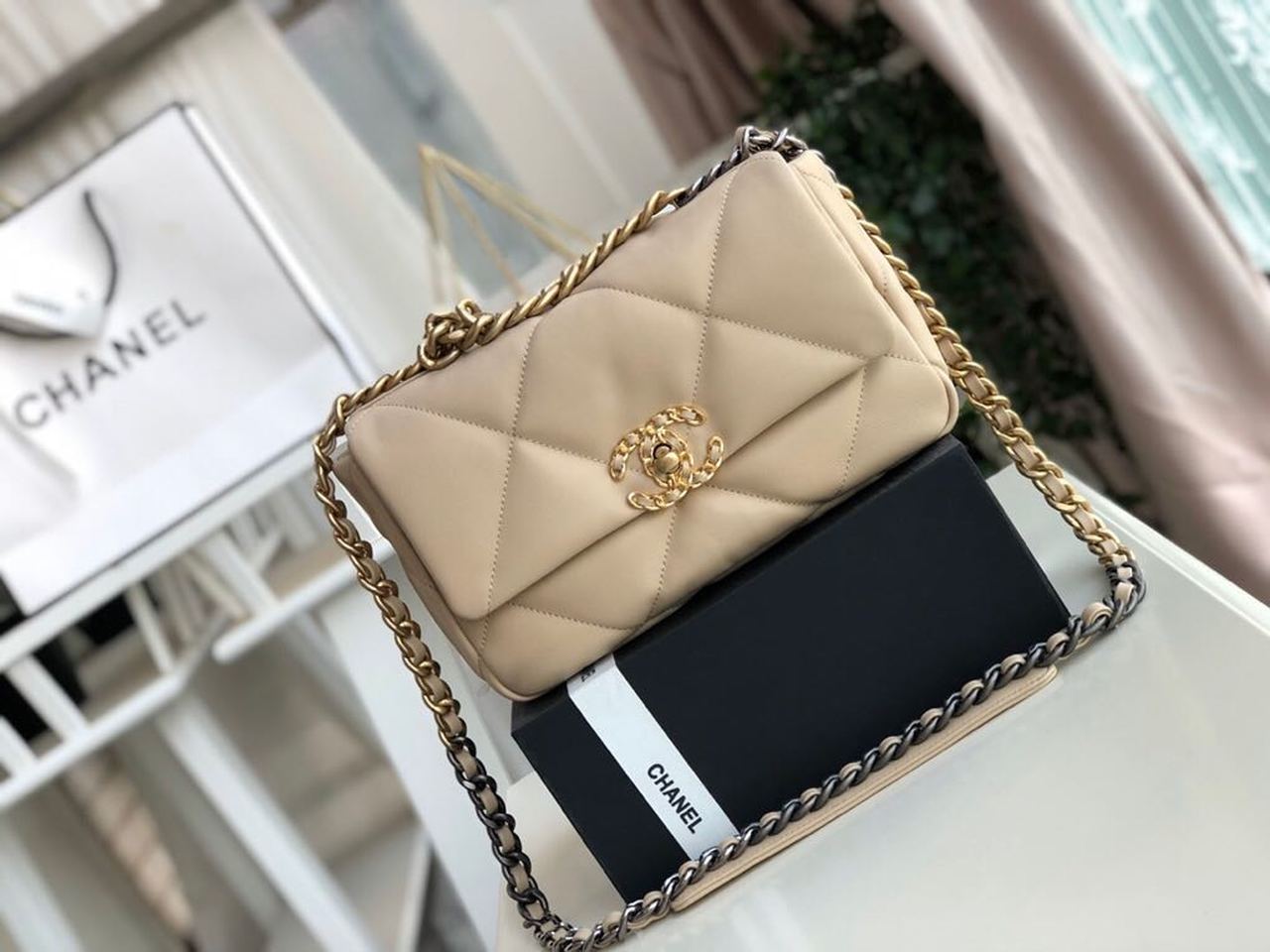 CHL -  19 Flap Bag Beige For Women 10.1in/26LO