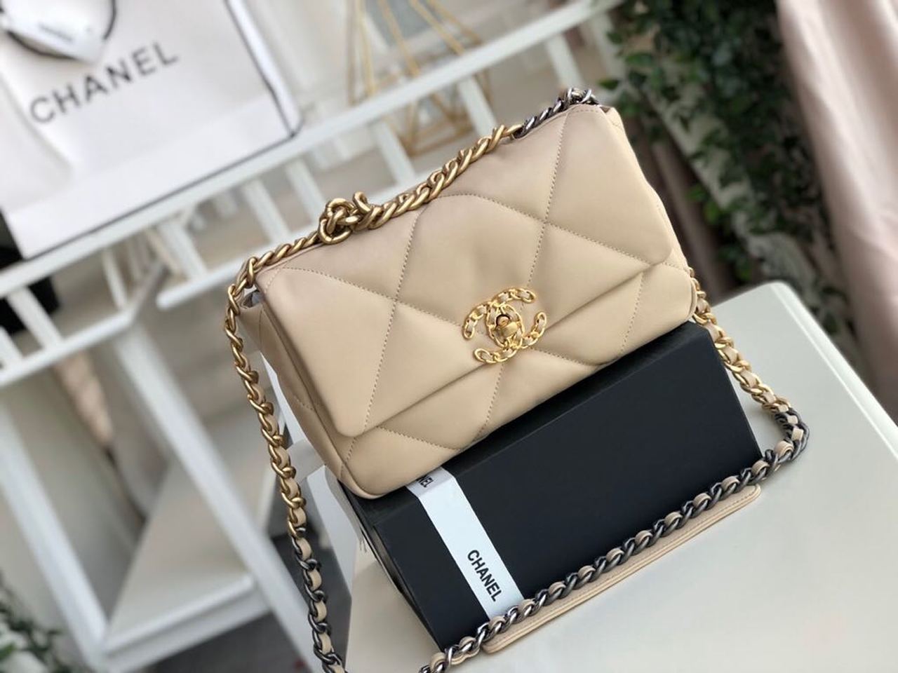 CHL -  19 Flap Bag Beige For Women 10.1in/26LO
