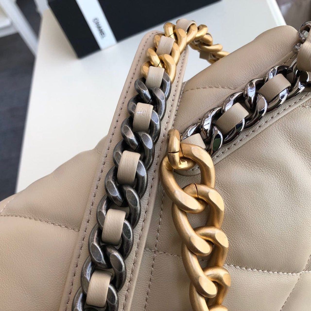 CHL -  19 Maxi HandBag Beige For Women 14in/36LO