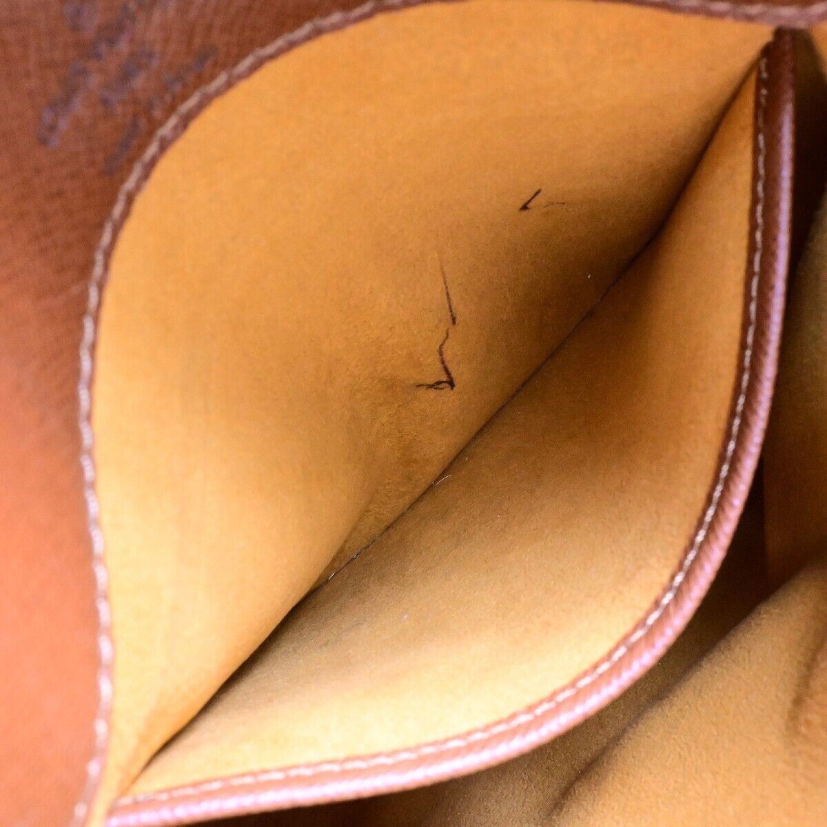 LO-LV bags 6171
