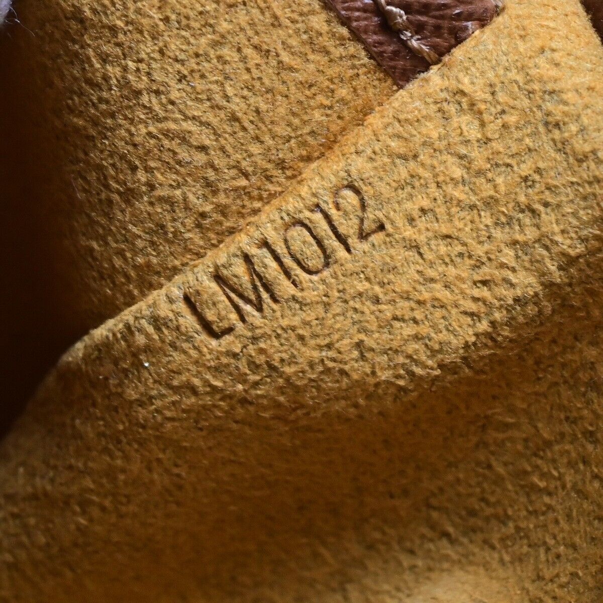 LO-LV bags 6171