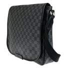 LO-LV bags 2038