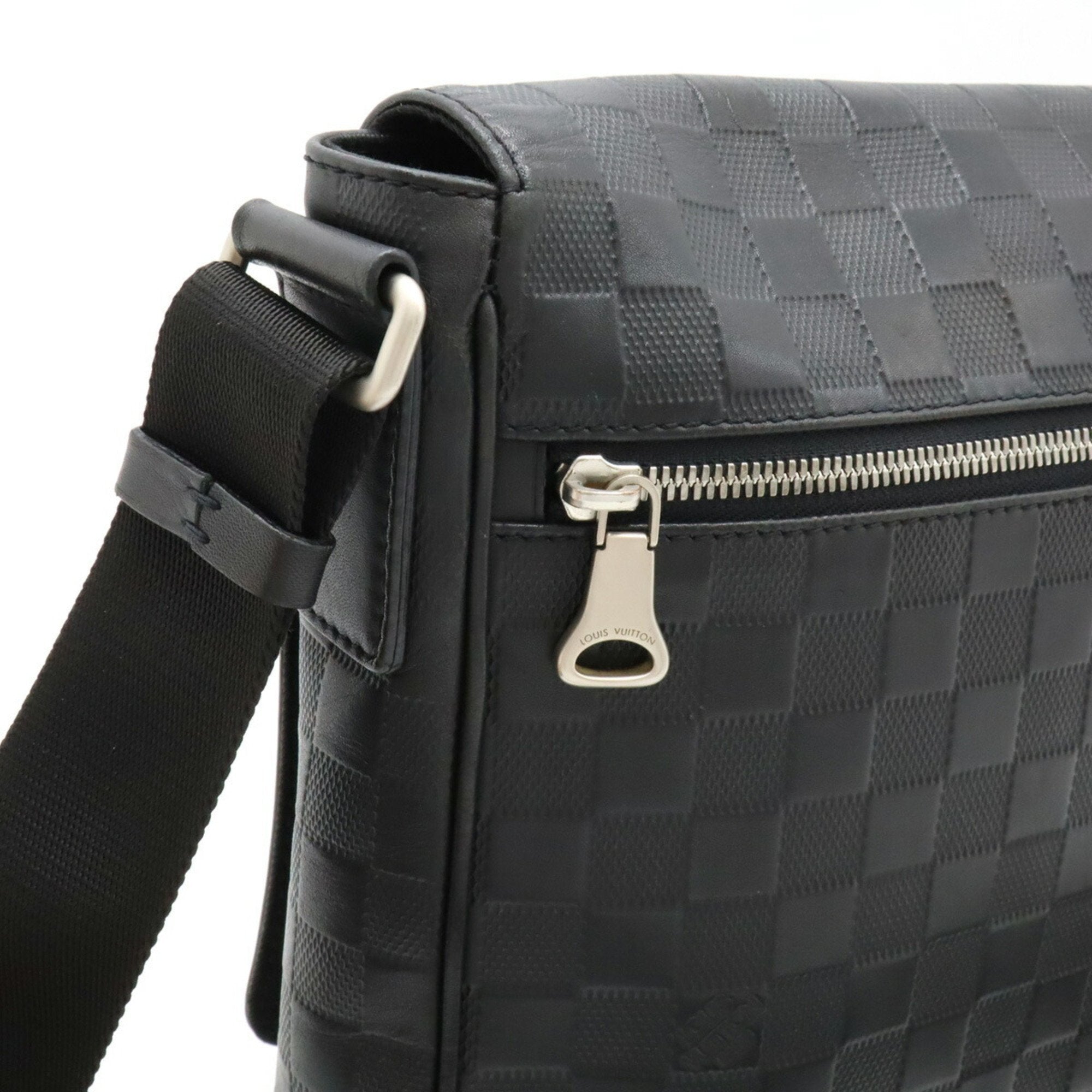 LO-LV bags 2136