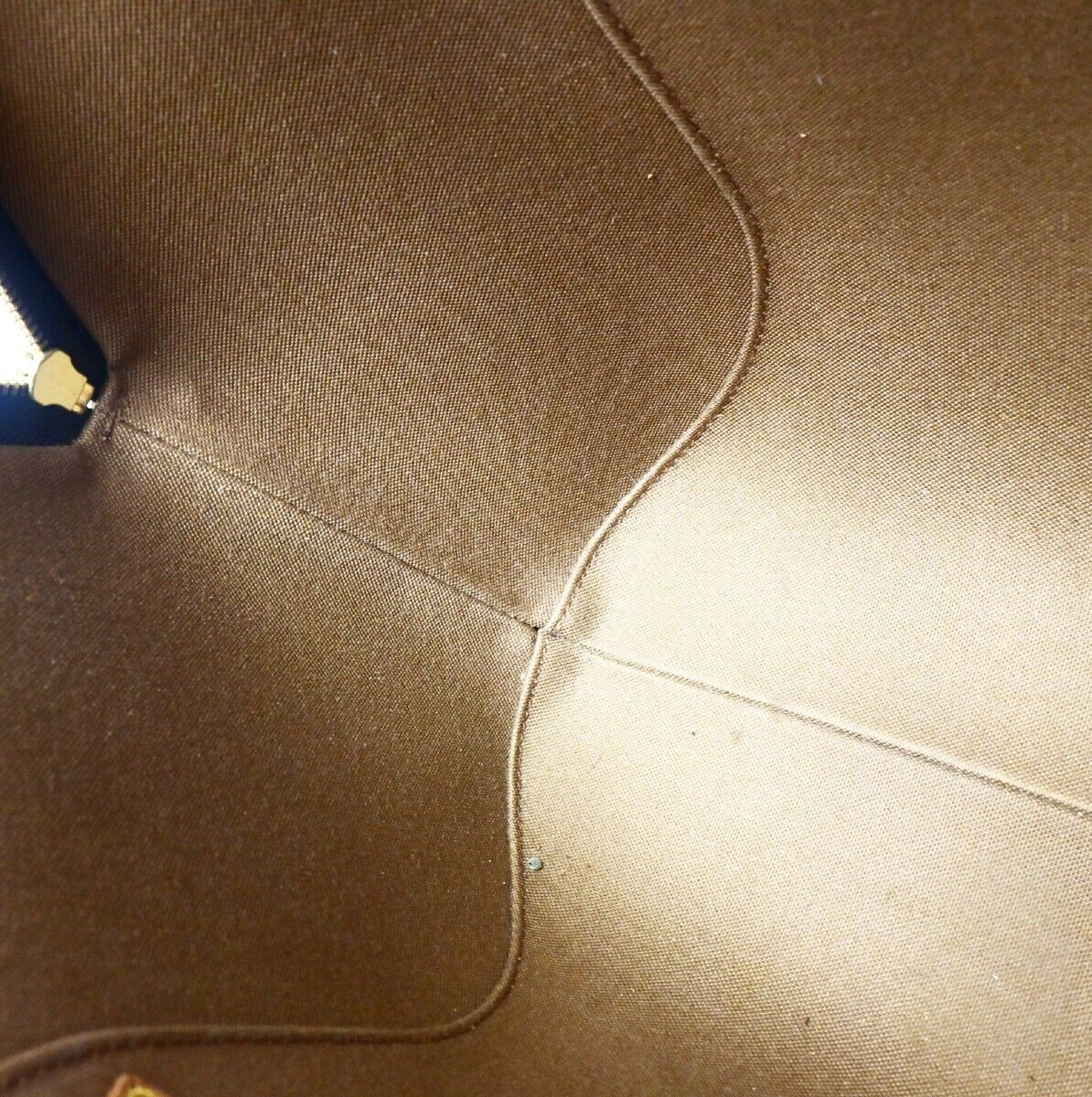 LO-LV bags 2256