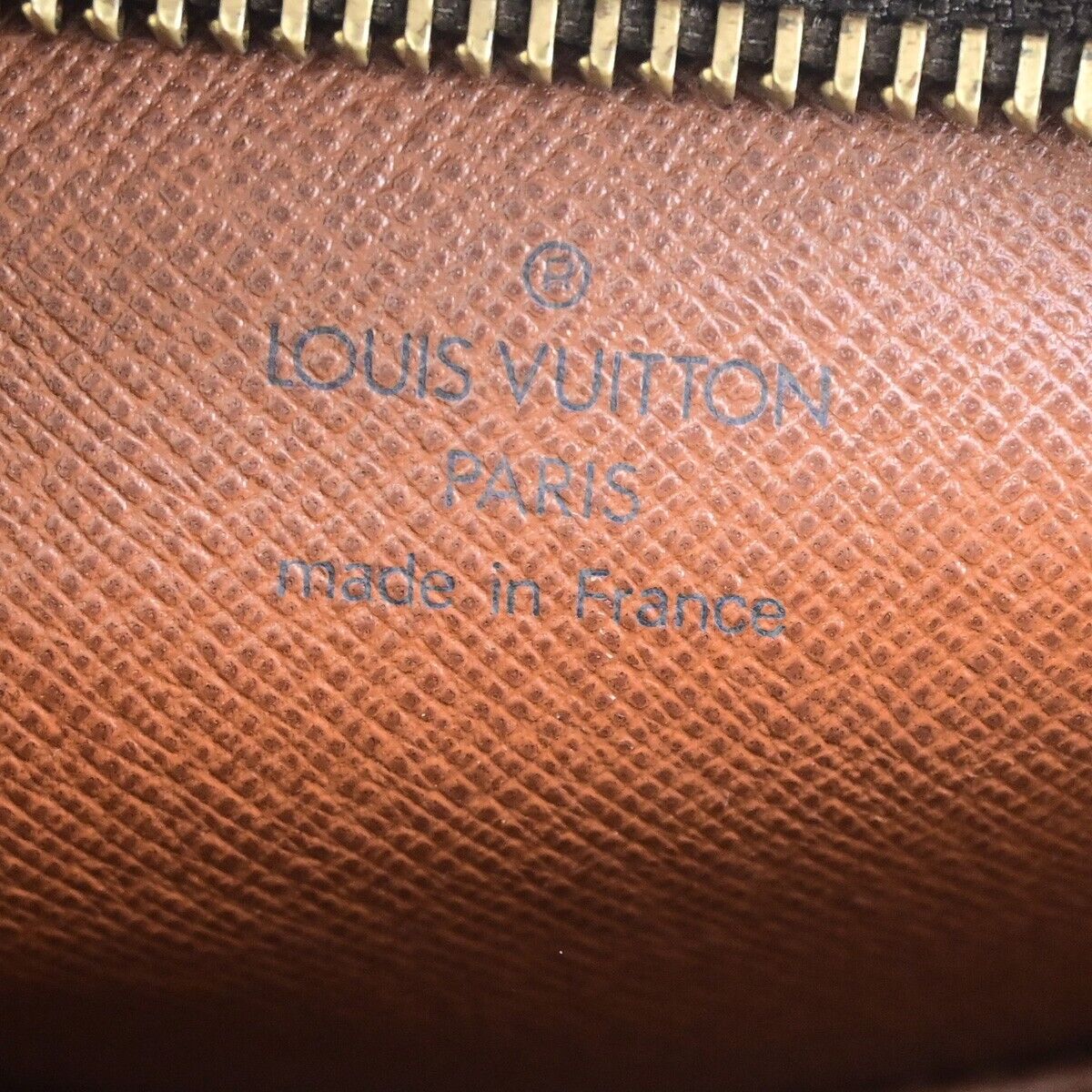 LO-LV bags 2051