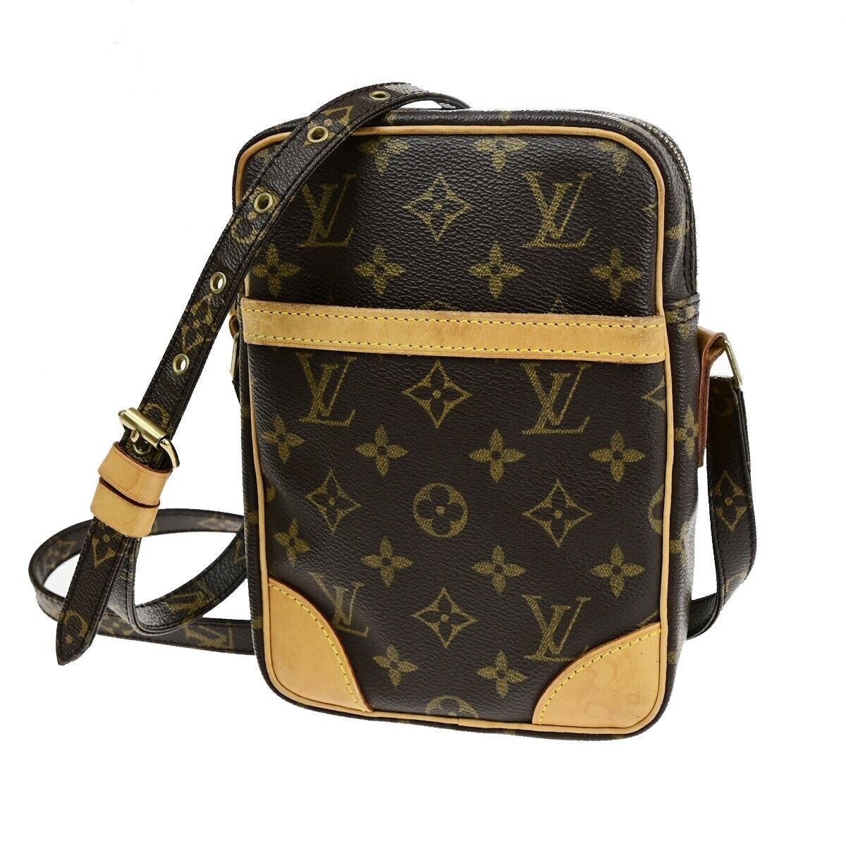 LO-LV bags 2050