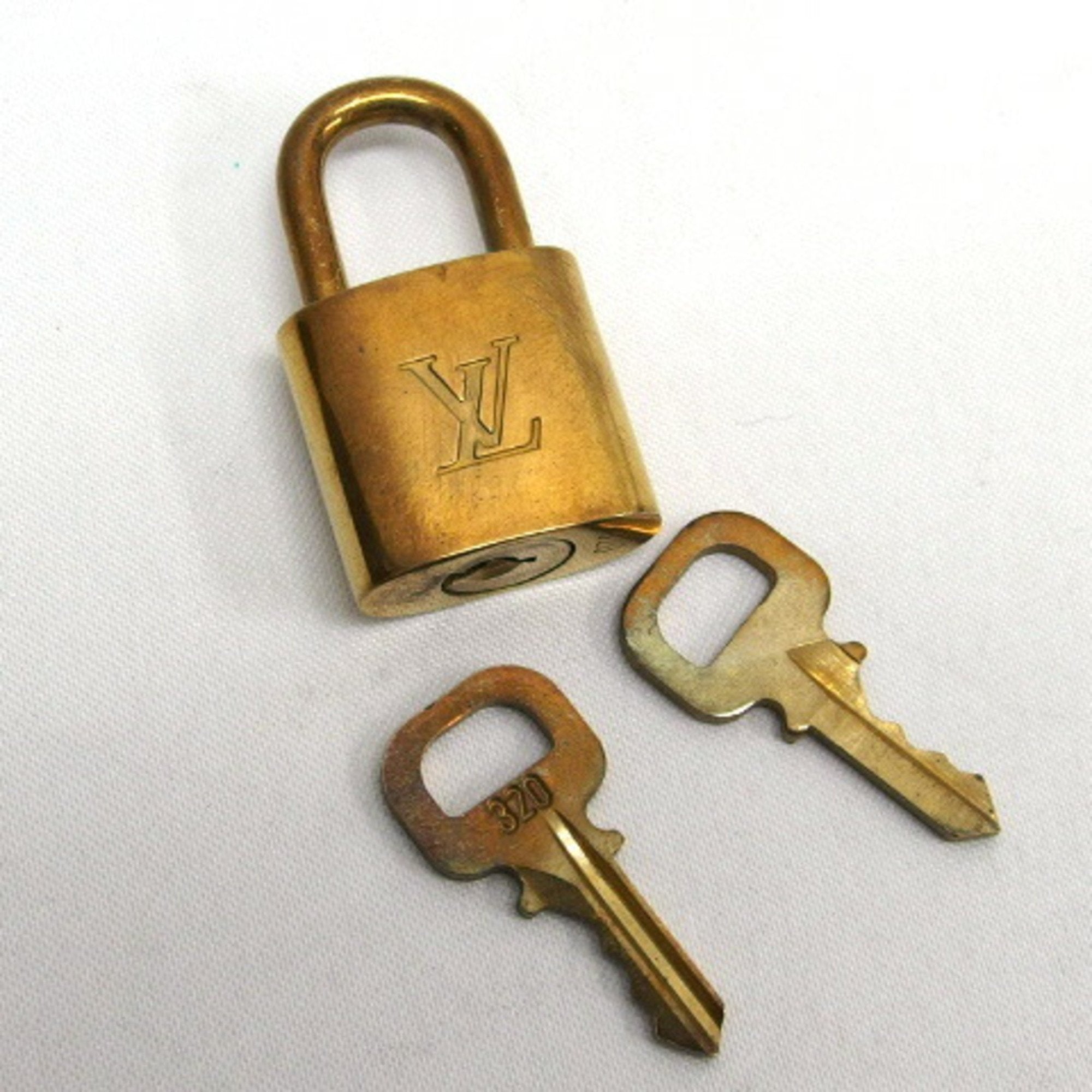LO-LV bags 2257