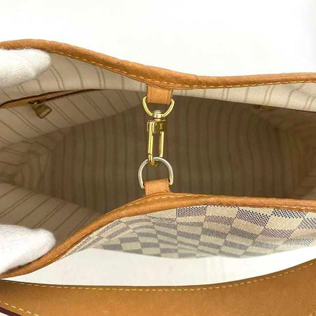 LO-LV bags 2102