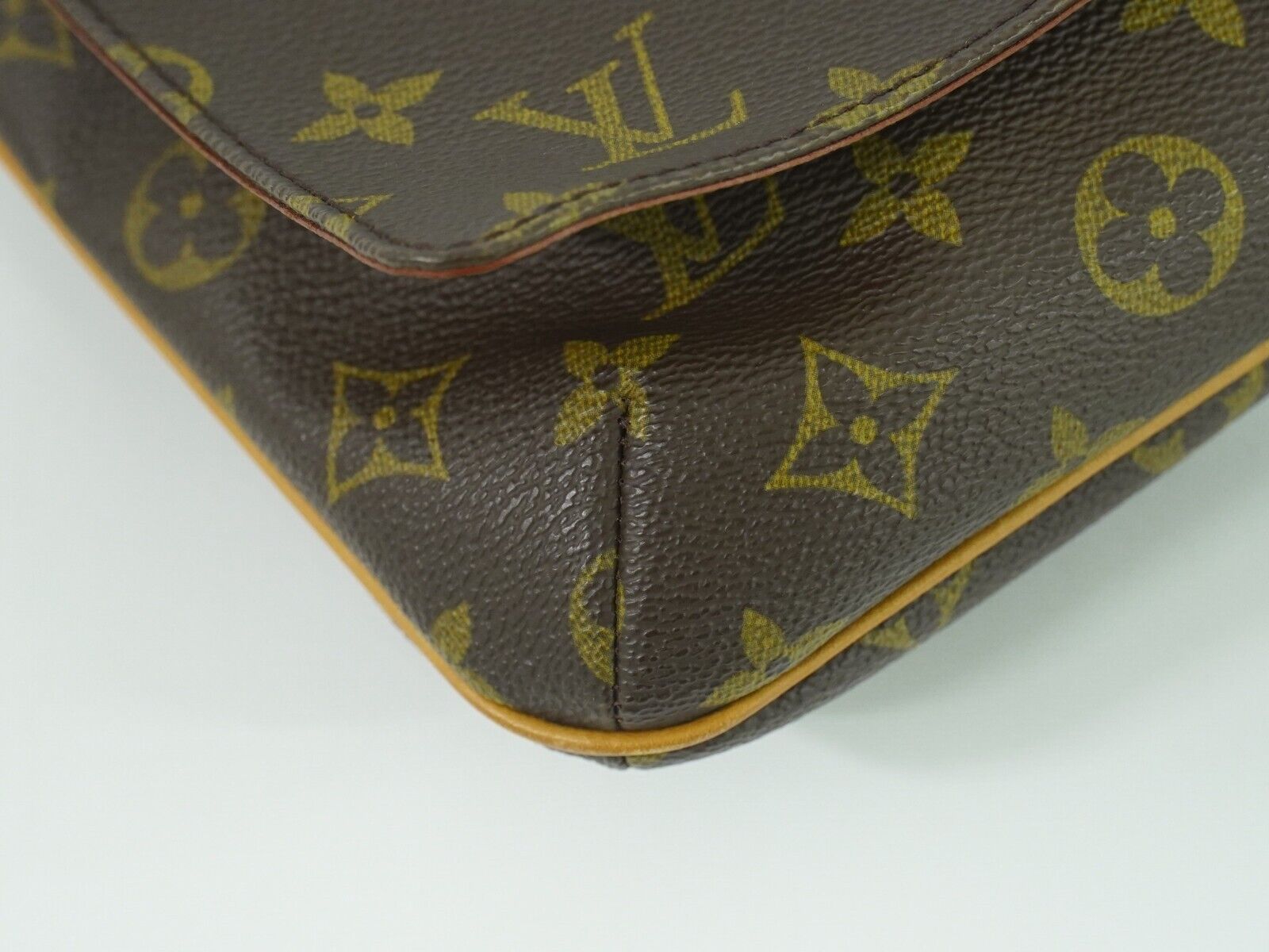 LO-LV bags 6363