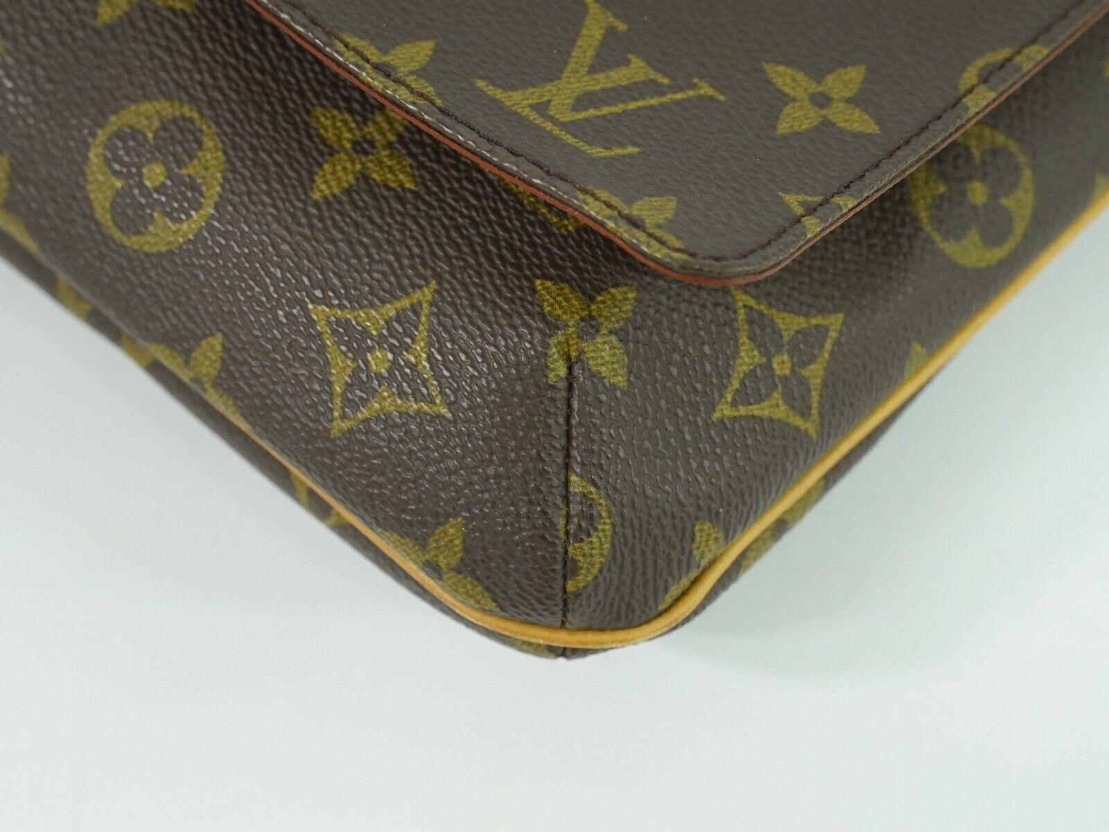 LO-LV bags 6363