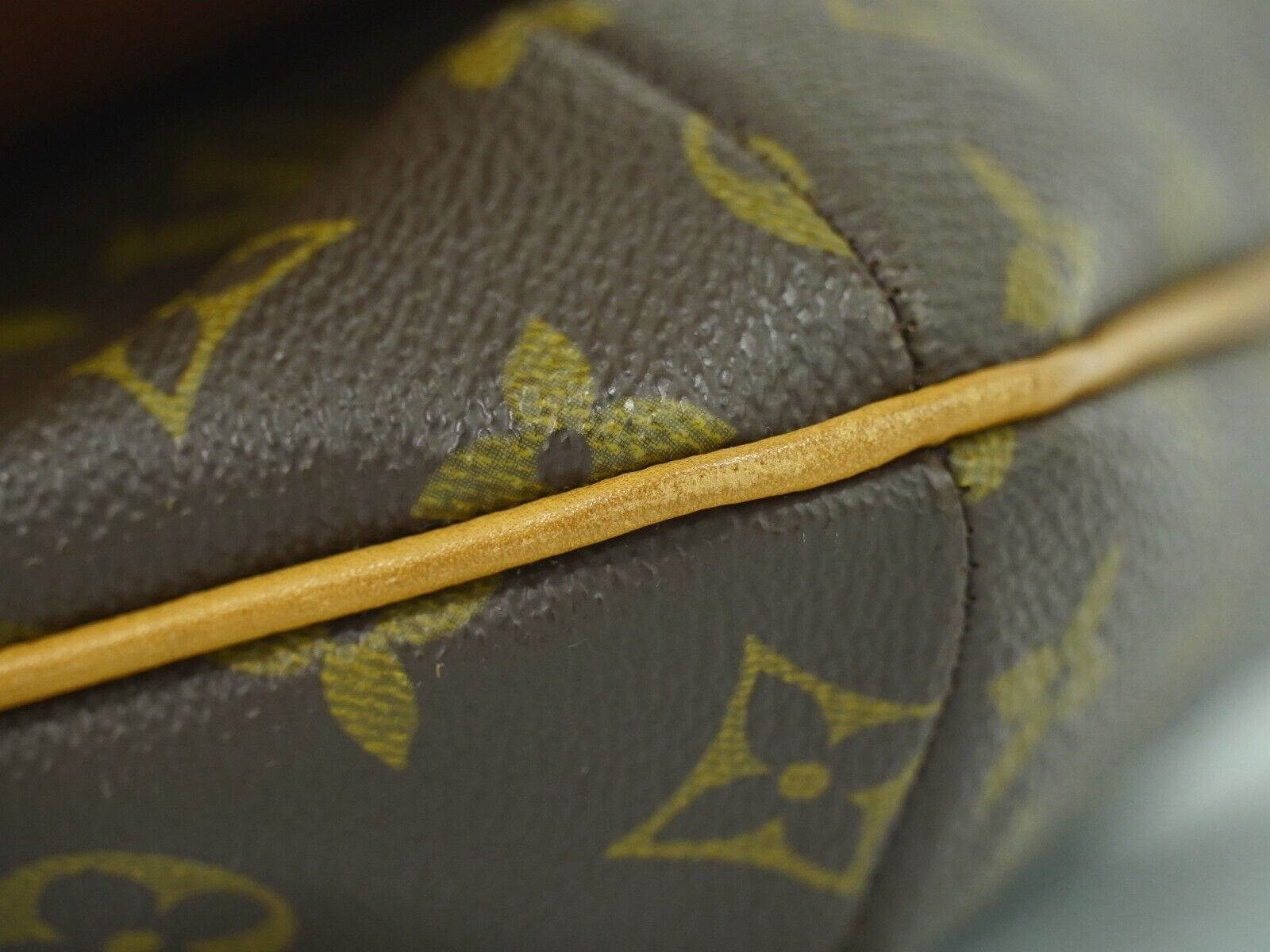 LO-LV bags 6363