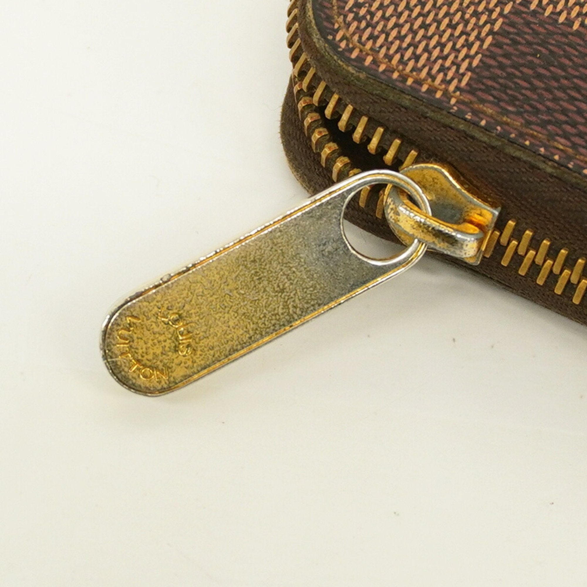 LO-LV bags 3053