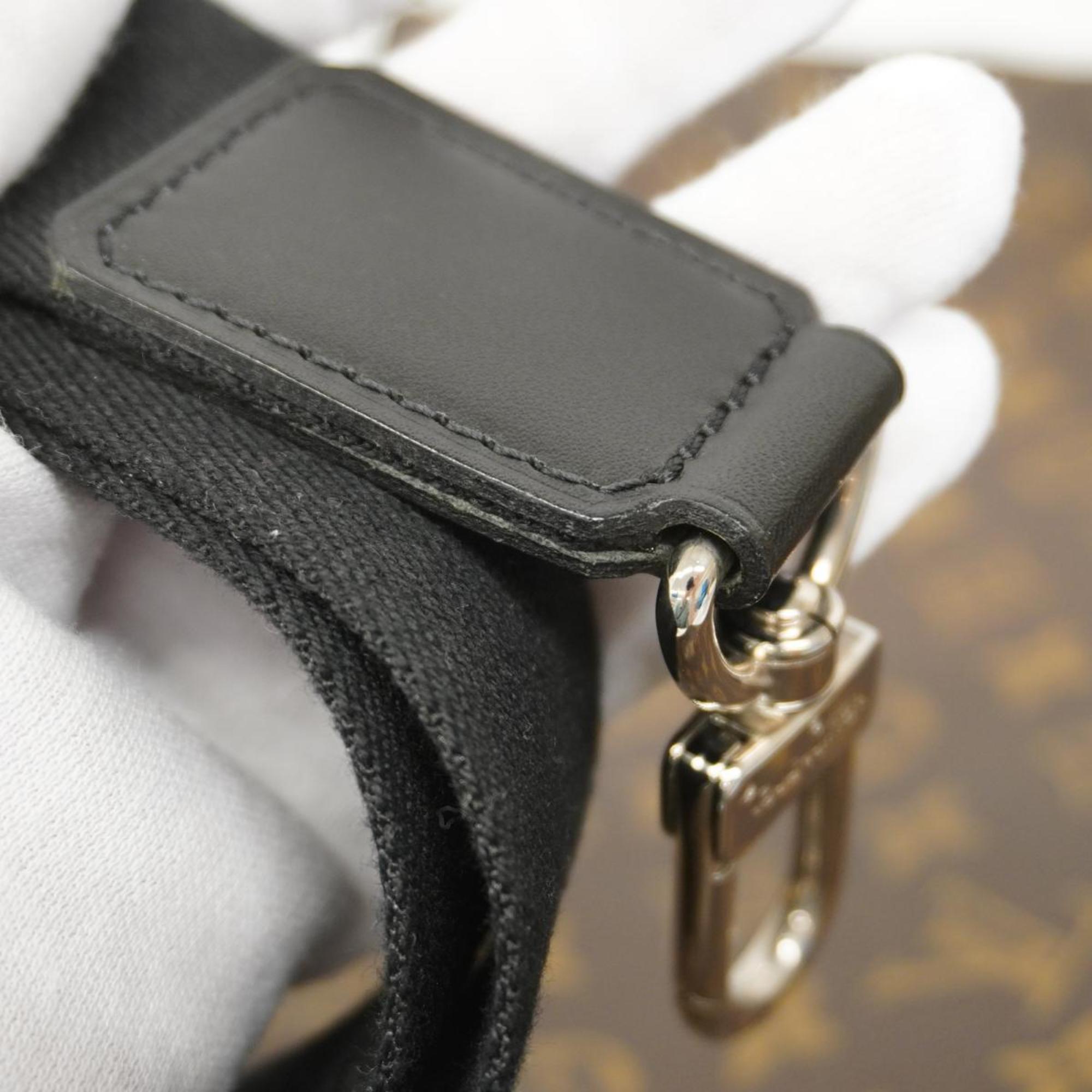 LO-LV bags 2074