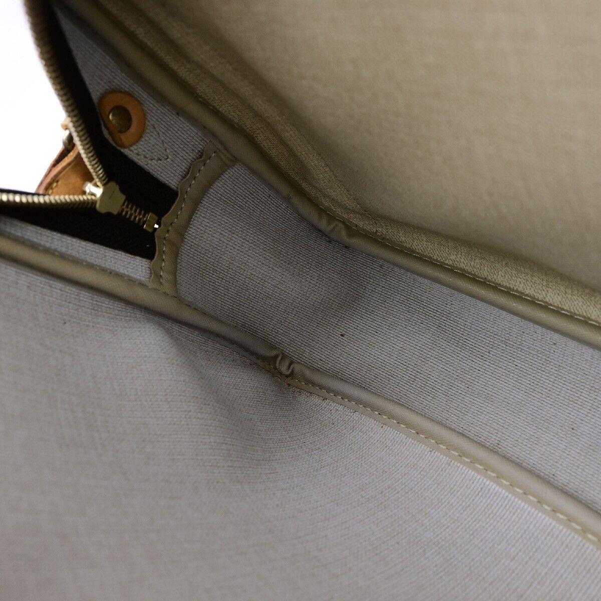 LO-LV bags 6404