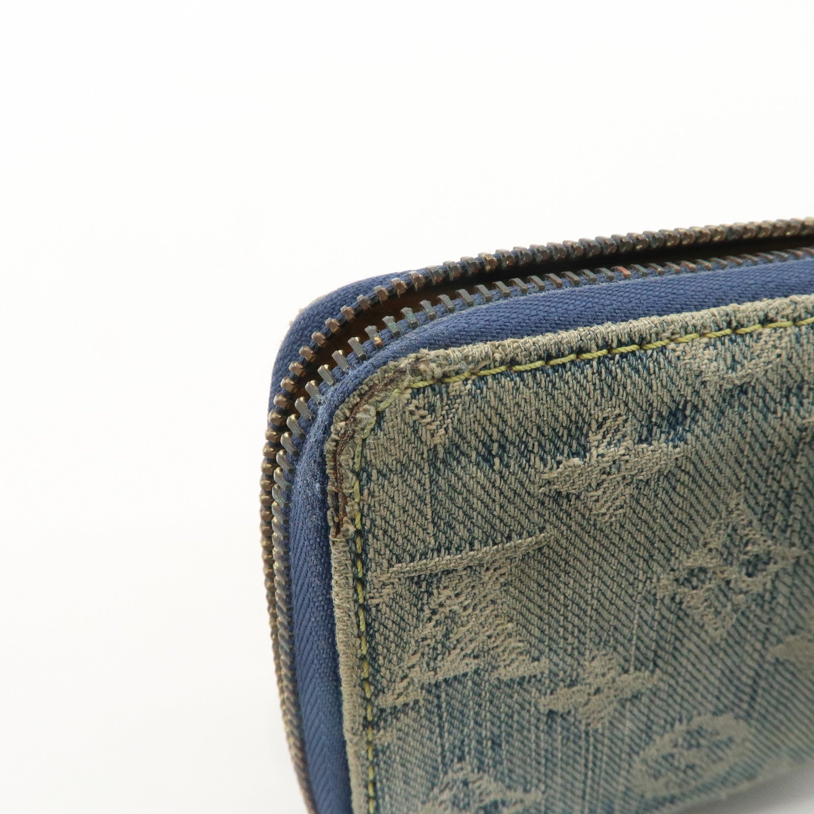 LO-LV bags 3895