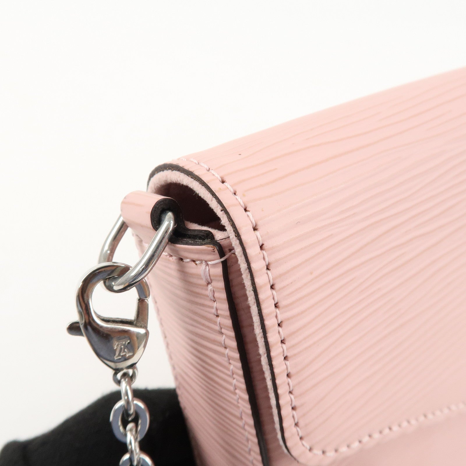 LO-LV bags 3802