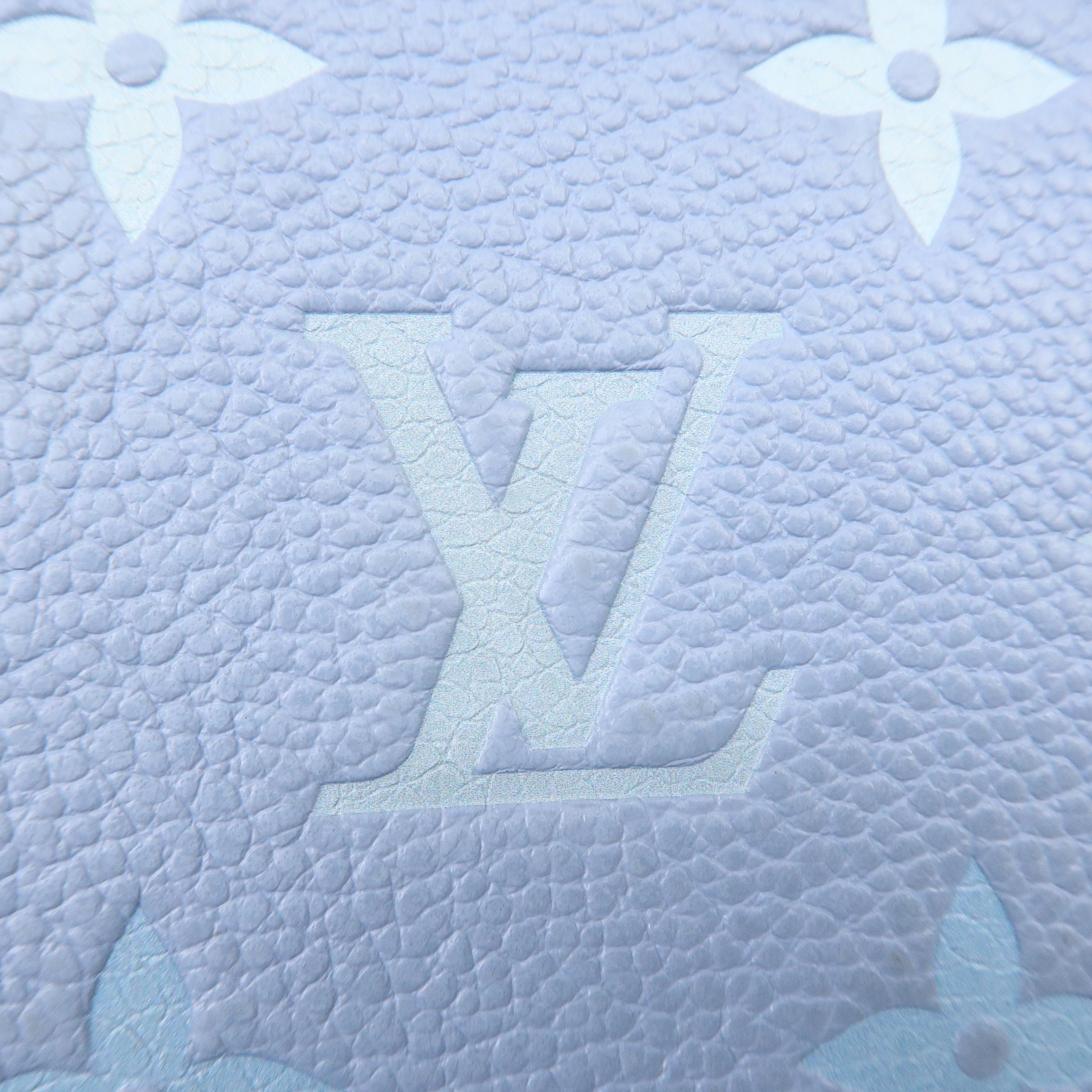 LO-LV bags 4070