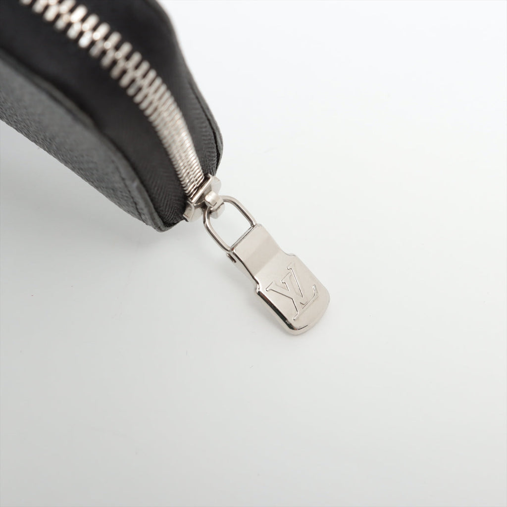 LO-LV bags 1660