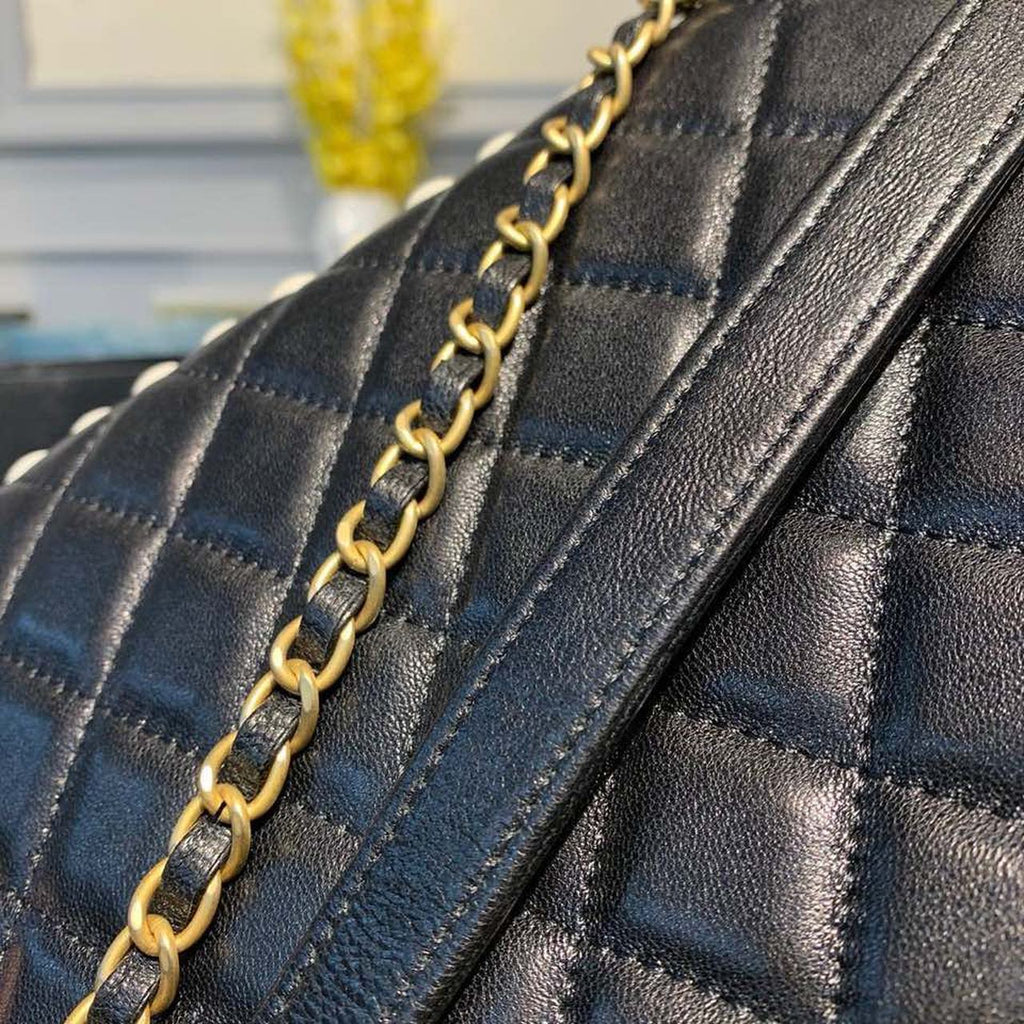 CHL - Short Pearl Handle Bag Gold Toned Hardware Black For Women Handbags, Shoulder And Crossbody Bags 8.2in/21LO AS0585