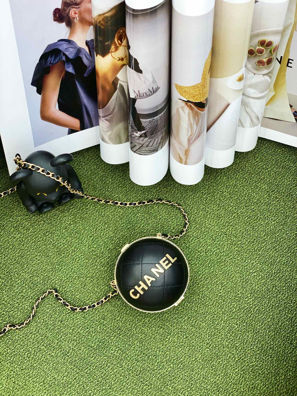 CHL -  Ball Bag Black and Gold Chain Bag For Women 23.5LO/9.25in