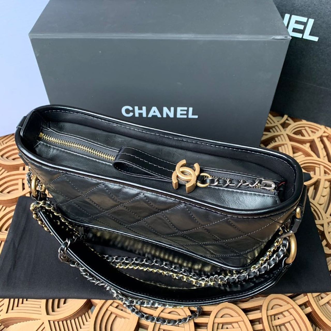 CHL - Gabrielle Small Hobo Bag Black For Women 7.8 in / 20LO