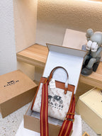 LO - CCH Bags - 014